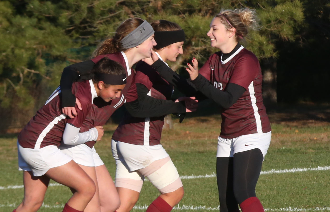 Wildwood Caholic Cedar Creek girls soccer